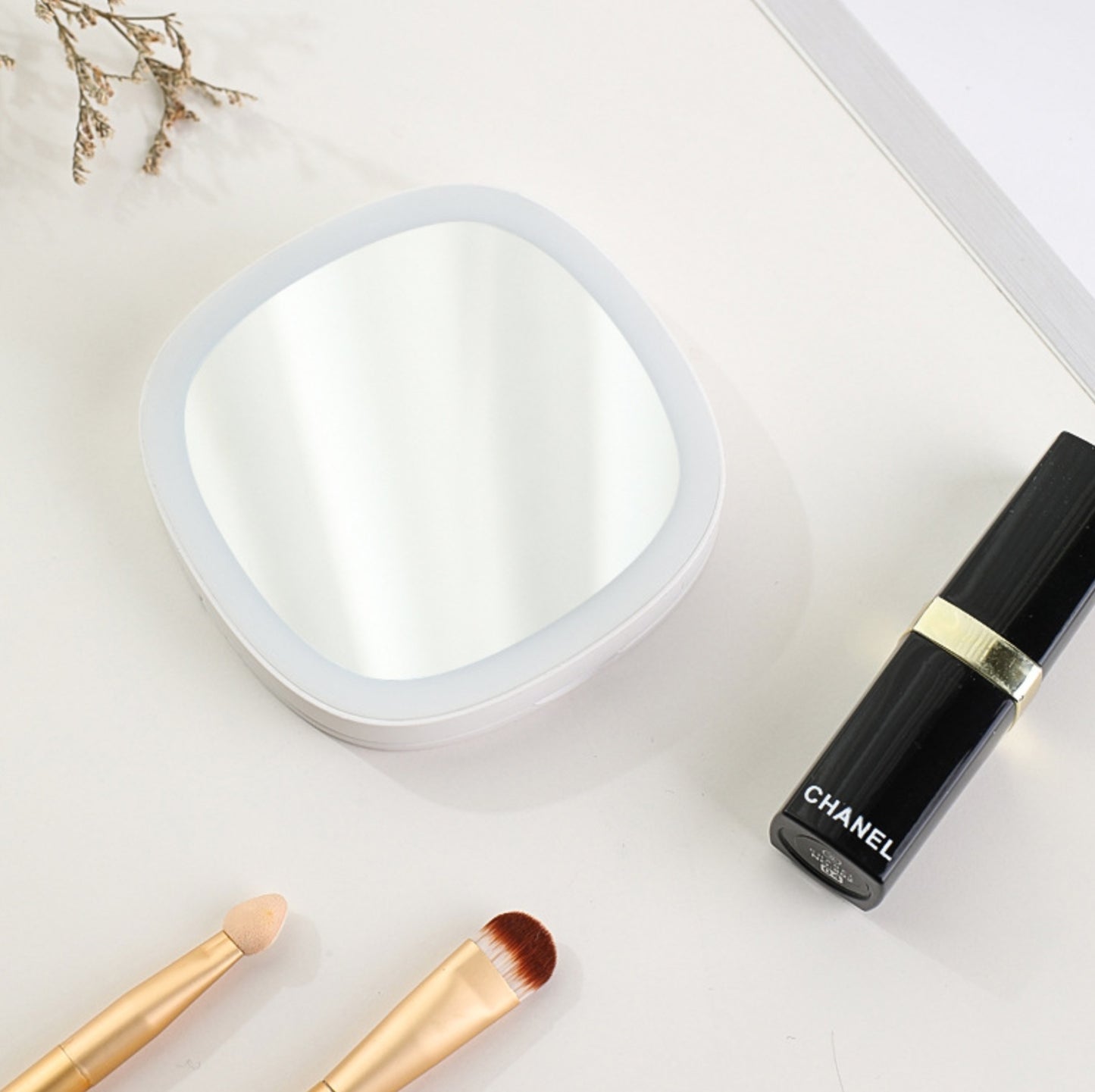 Portable LED Makeup Mirror – Compact, Travel-Friendly, Small Vanity Mirror with Lights - Shop Modiqa